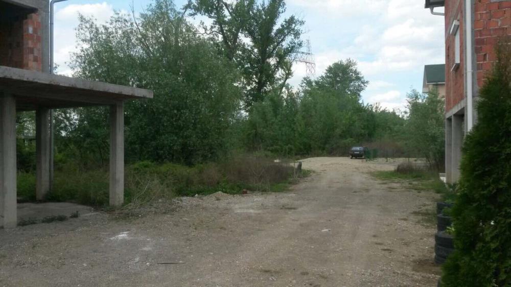 Sojenica, 800m od okretnice tramvaja
