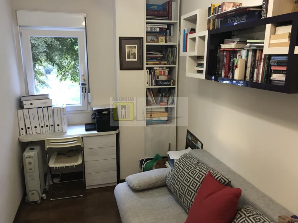 Blok 34; Narodnih Heroja, 3.5, 86m2, 1/6, Lux, uknjižen