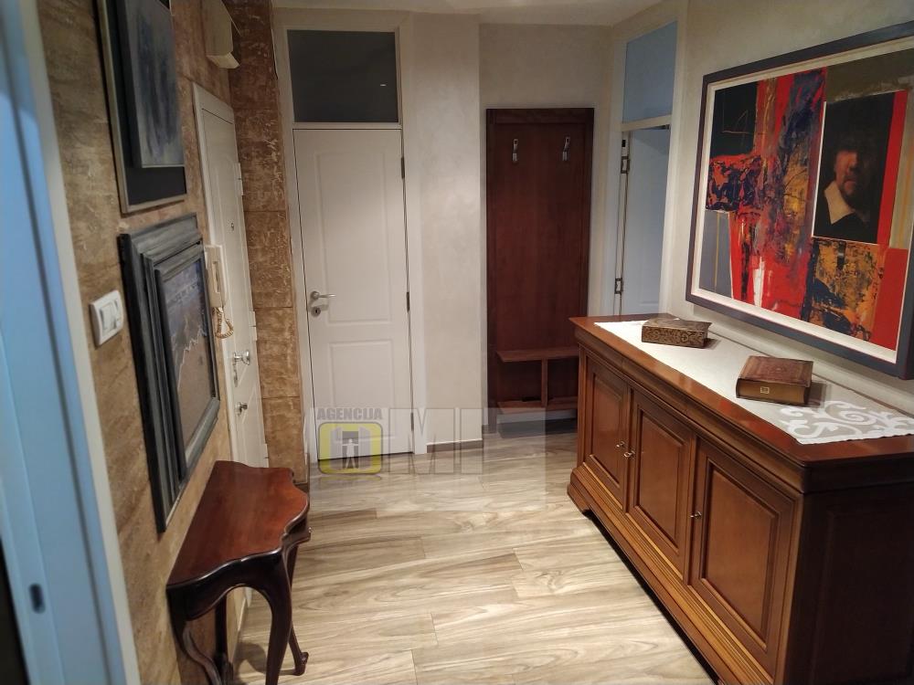 Blok 37, Bulevar Arsenija Čarnojevića, 2.5, 75m2, 1/17, LUX