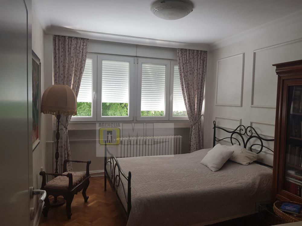 Blok 37, Bulevar Arsenija Čarnojevića, 2.5, 75m2, 1/17, LUX
