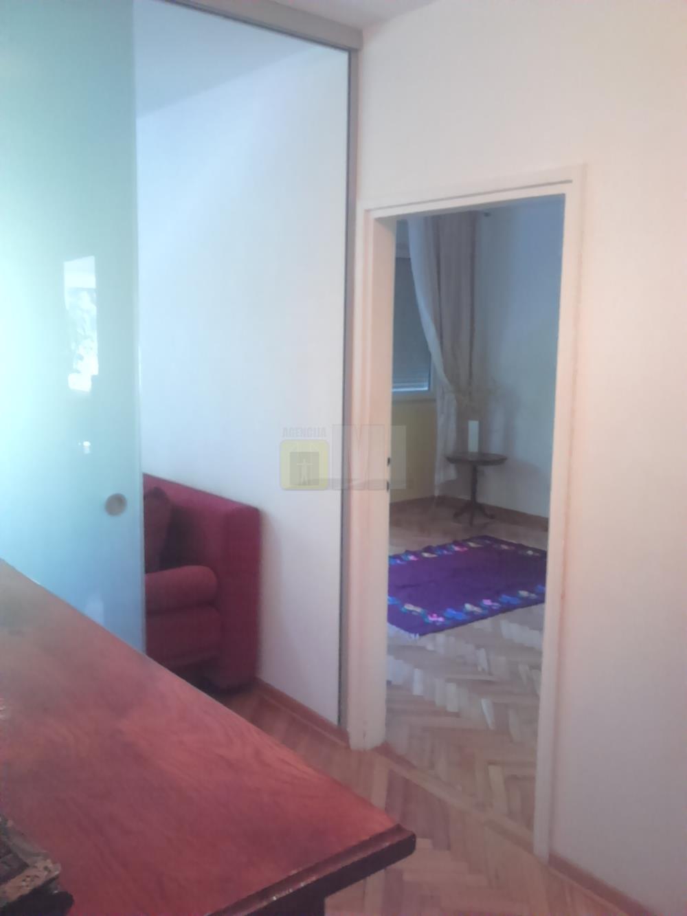 Blok 45, dvoiposoban , namešten, sa garažom