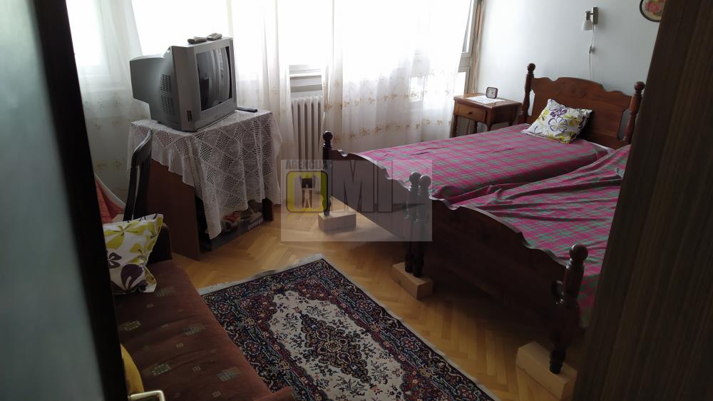 Blok 70, Jurija Gagarina, 3.5, 96m2, 6/11