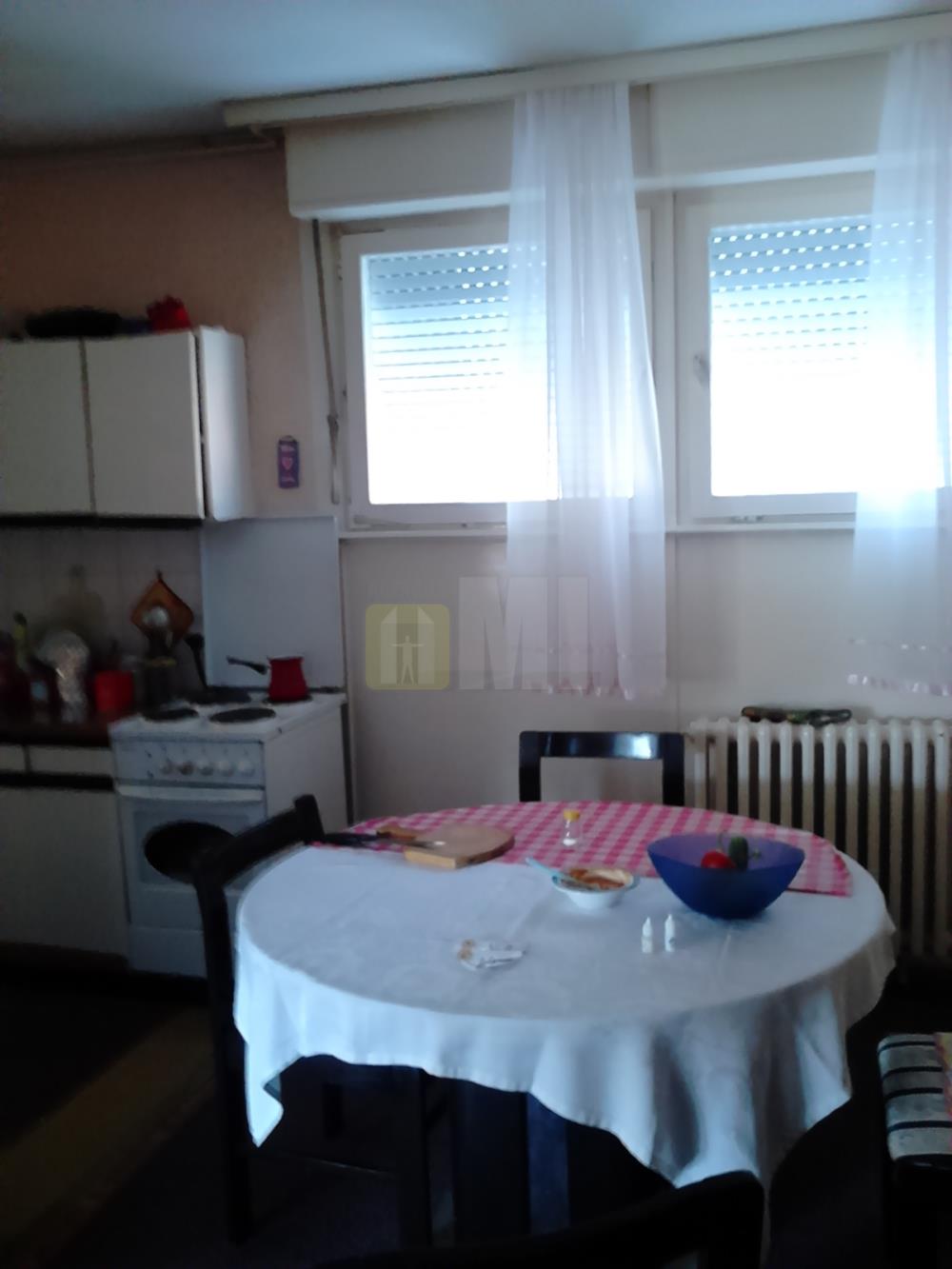 Borča3 , 70+5, CG, ekstra povoljno
