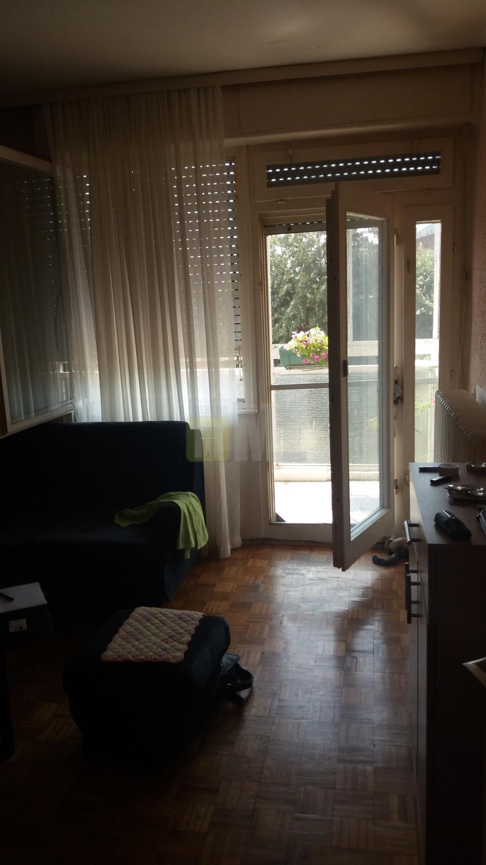 Borča3 , 70+5, CG, ekstra povoljno