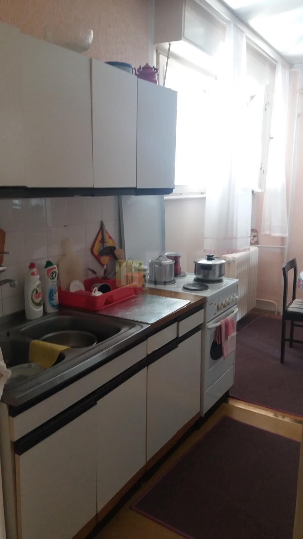 Borča3 , 70+5, CG, ekstra povoljno