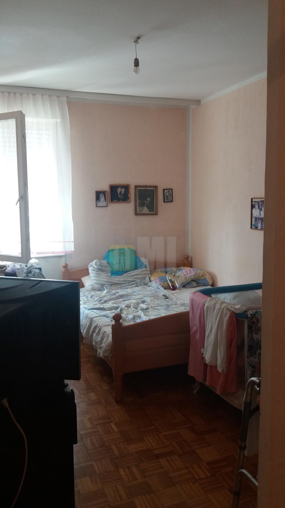 Borča3 , 70+5, CG, ekstra povoljno