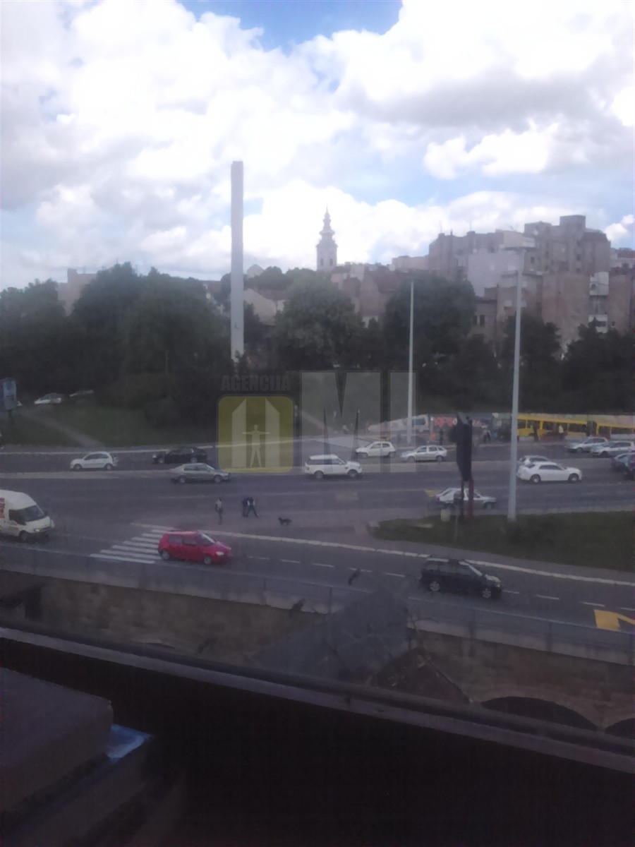 Centar , Crnogorska, penthouse