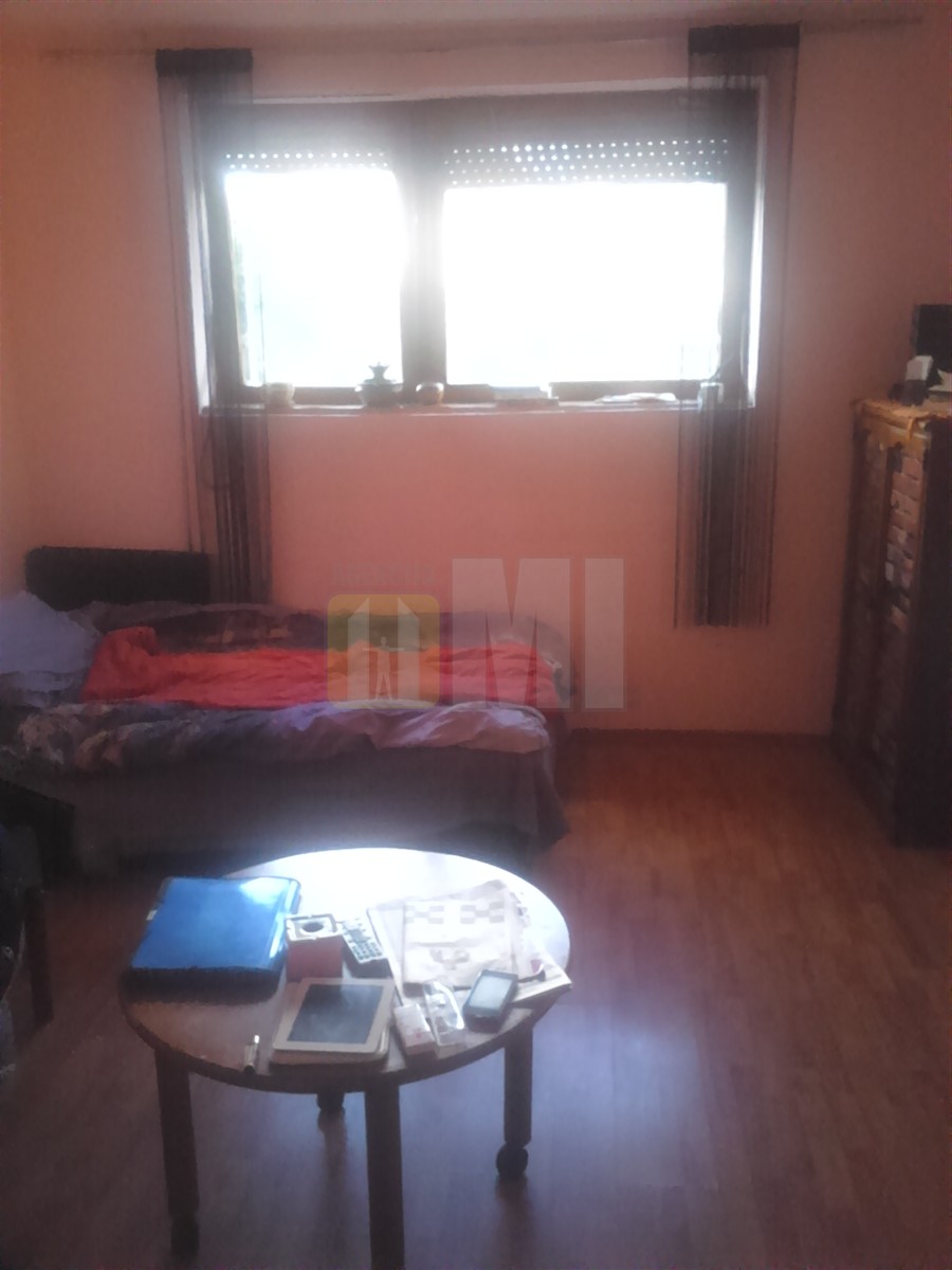 Centar , Crnogorska, penthouse