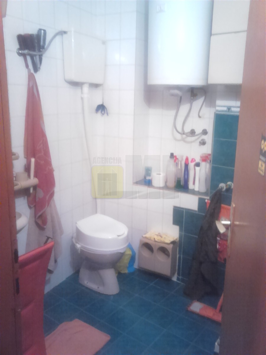 Centar , Crnogorska, penthouse