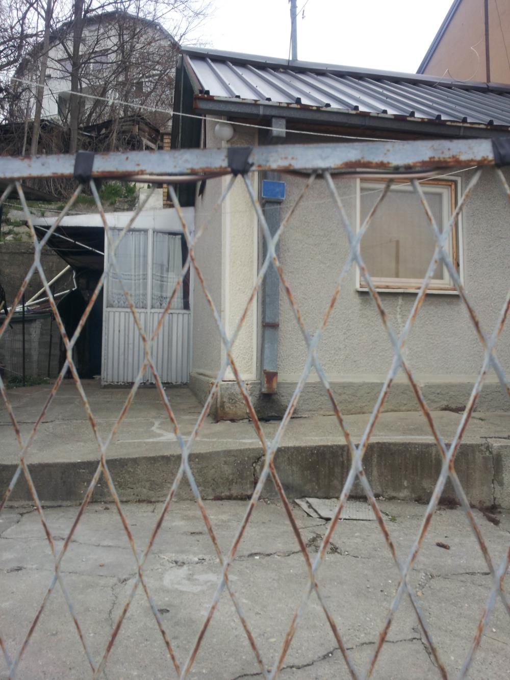 Kneževac , Slavka Rodića, kuća 60m+2.5ari