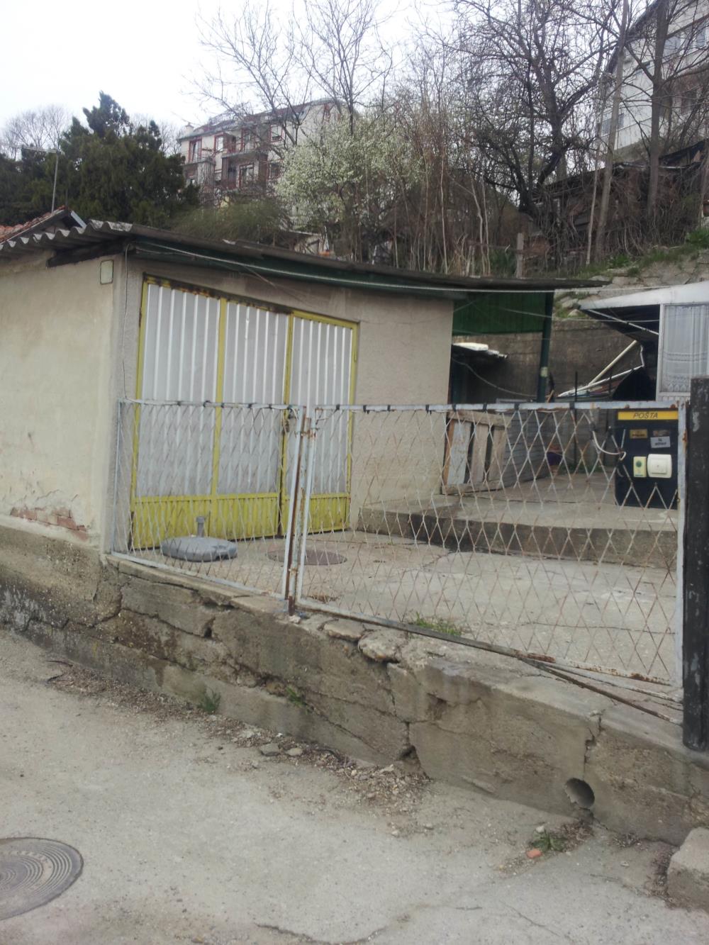 Kneževac , Slavka Rodića, kuća 60m+2.5ari