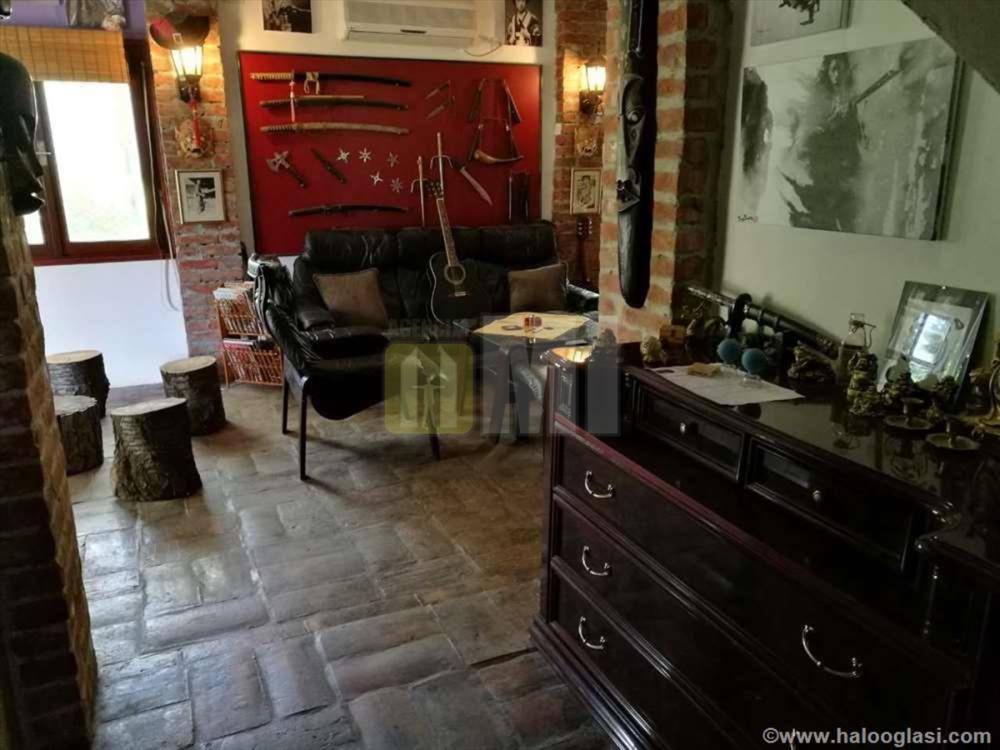Ledine, dva dupleksa, 150m2+4.63a placa