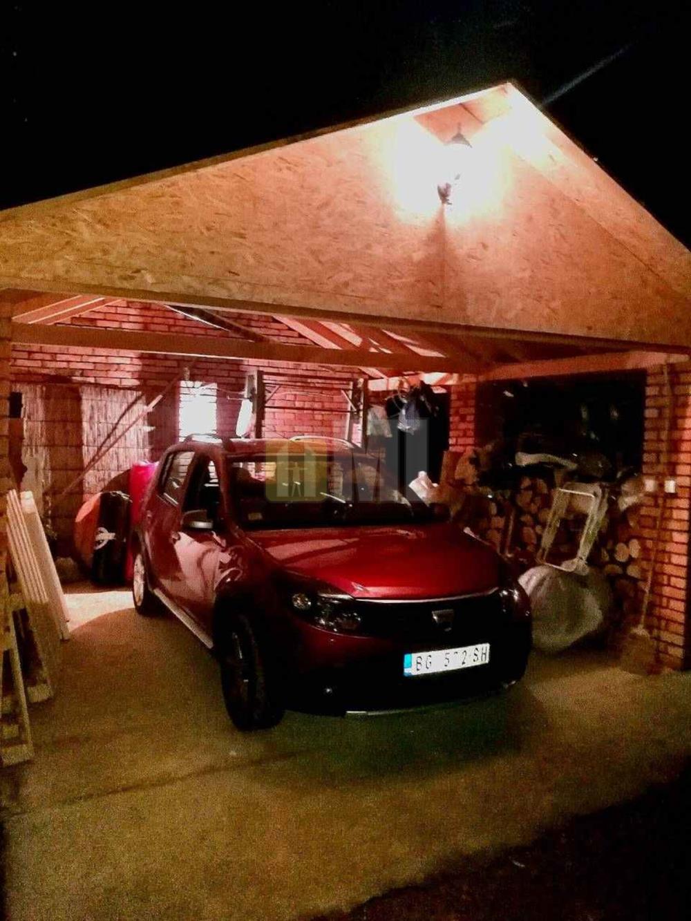 Ledine, dva dupleksa, 150m2+4.63a placa