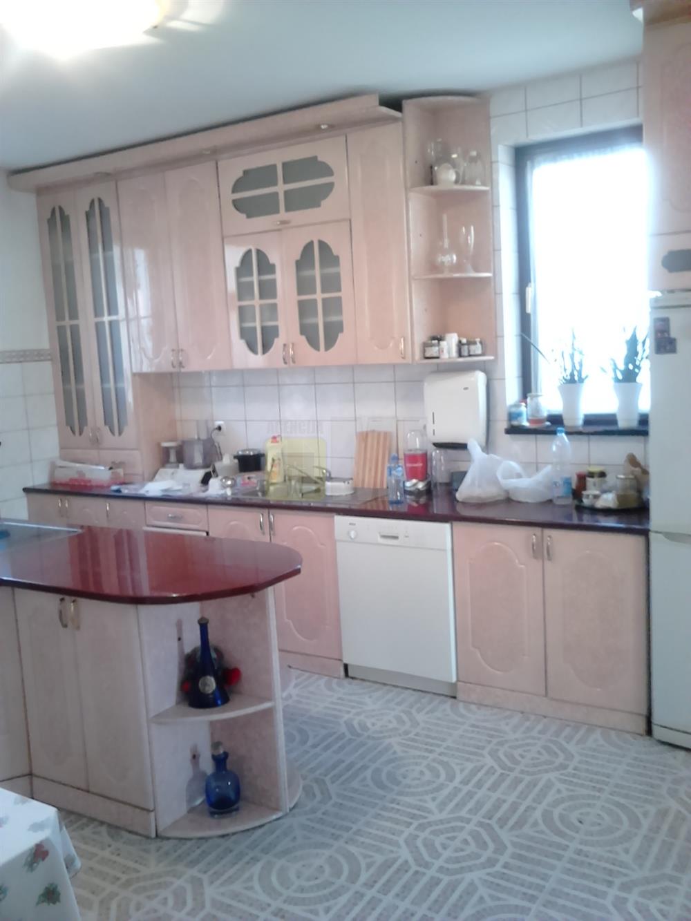 Ledine , LUX kuća sa bazenom+12 ari