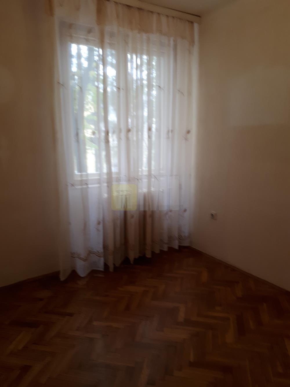 Miljakovac, 2,5-soban, 61+9m, vpr ,63.500€