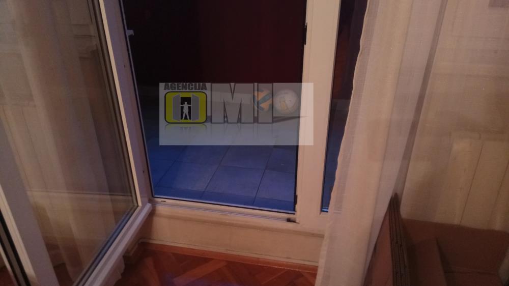 Novi Beograd, Pariske Komune, 2.0, 57m2 (L), 1/5, novija gradnja