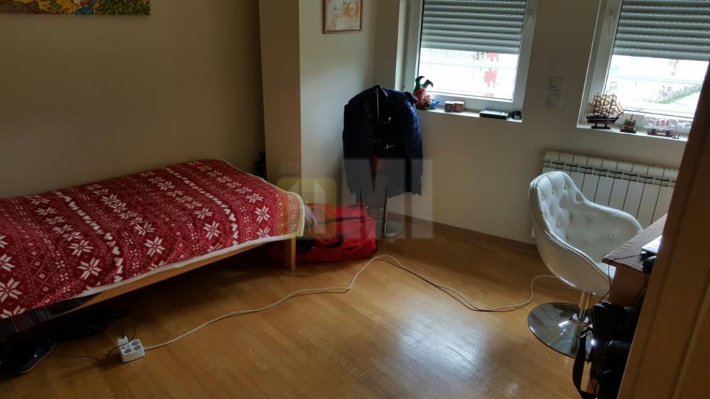 Petosoban kod Zvezdara Teatra, 154 kvm