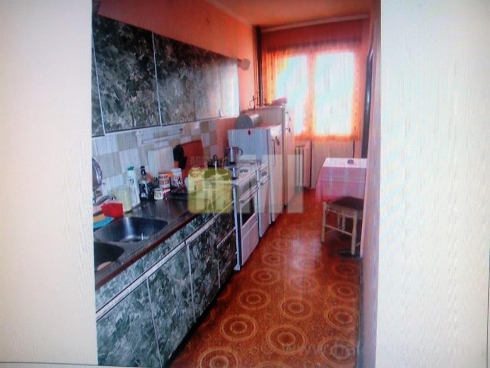 Renoviran stan u Pere Segedinca 57+3
