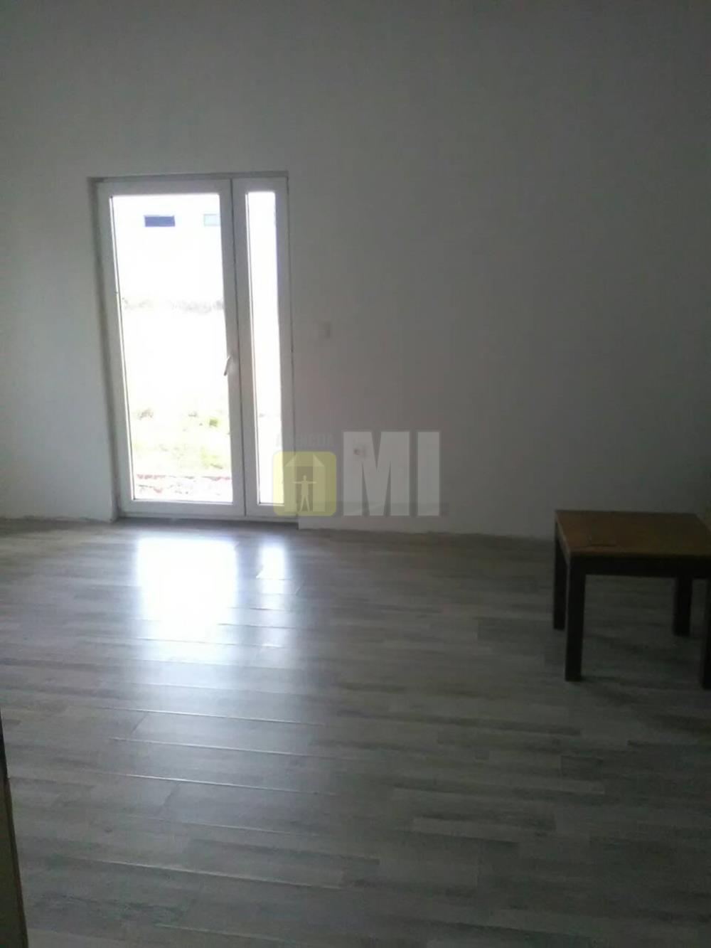 Stan u novogradnji, Ledine, Timocke bune, 102(2T)