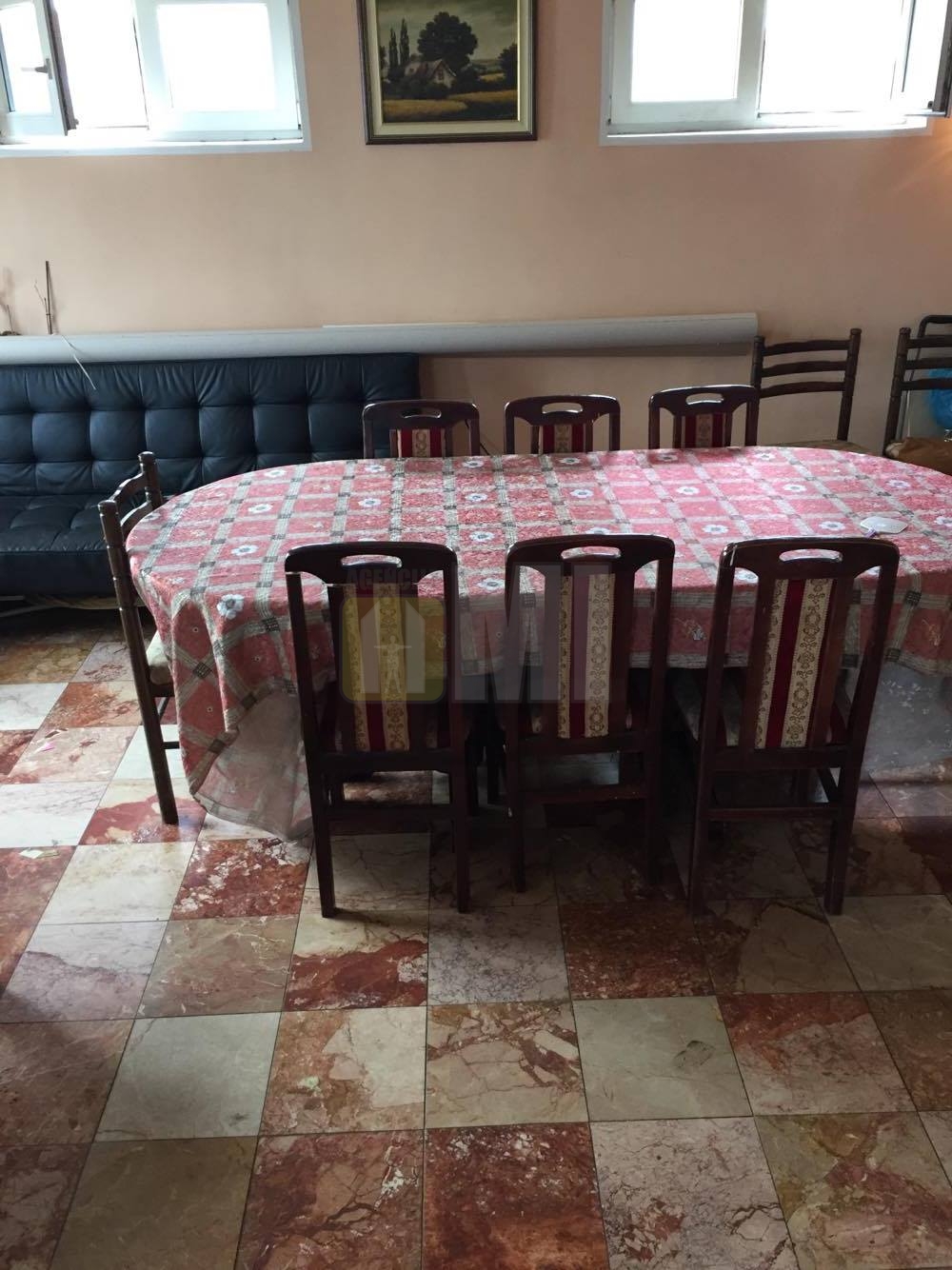 Surčin, kuća 205 vkvm+ 4,8 ari