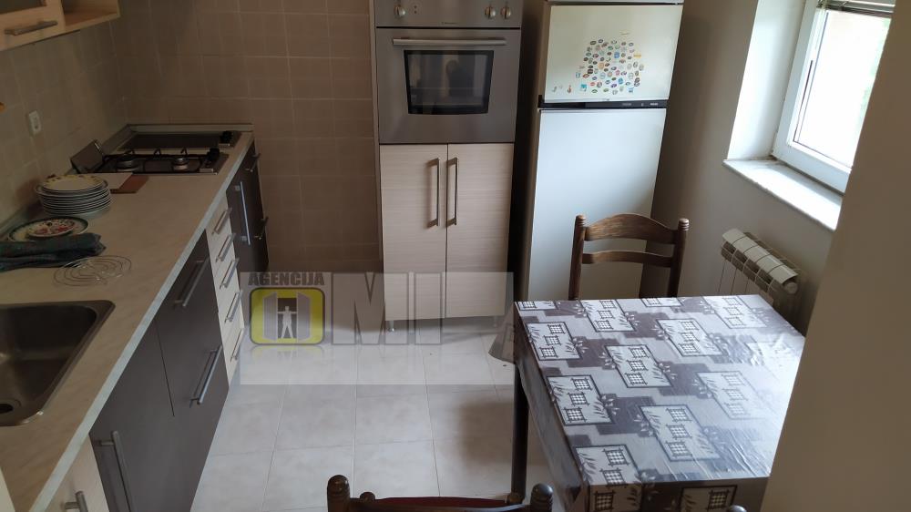 Višnjiča Banja, 1.0, 41m2 (L), 2/3, CG, uknjižen