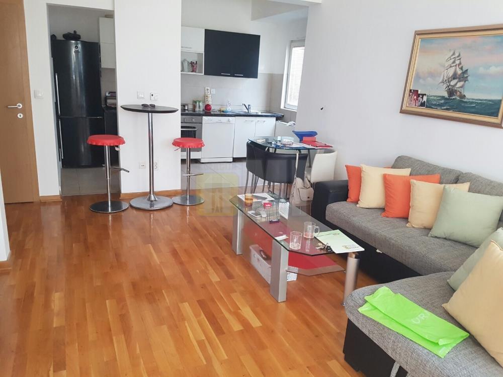 Višnjička Banja, 3.5-soban, 70 kvm, 65.000€