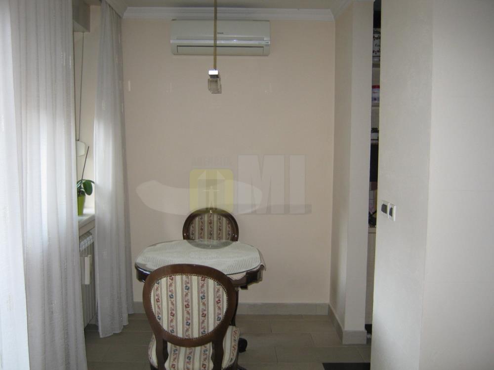 Vračar, Molerova, 3,0, 80+6m, namešten, 700€