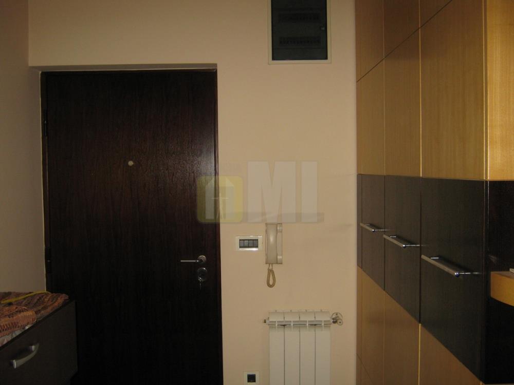 Vračar, Molerova, 3,0, 80+6m, namešten, 700€