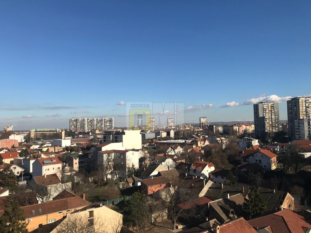 Zelena Avenija, Zemun, 3.0, 76m