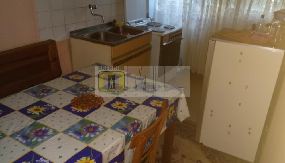 Zemun, Miće Radakovića, 1.5, 45m2 (L), 2/11,