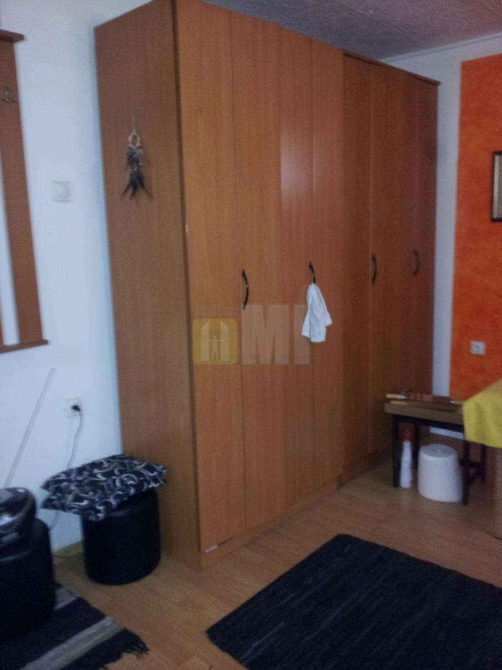 Zemun Polje , garsonjera, 22m, 11.000€