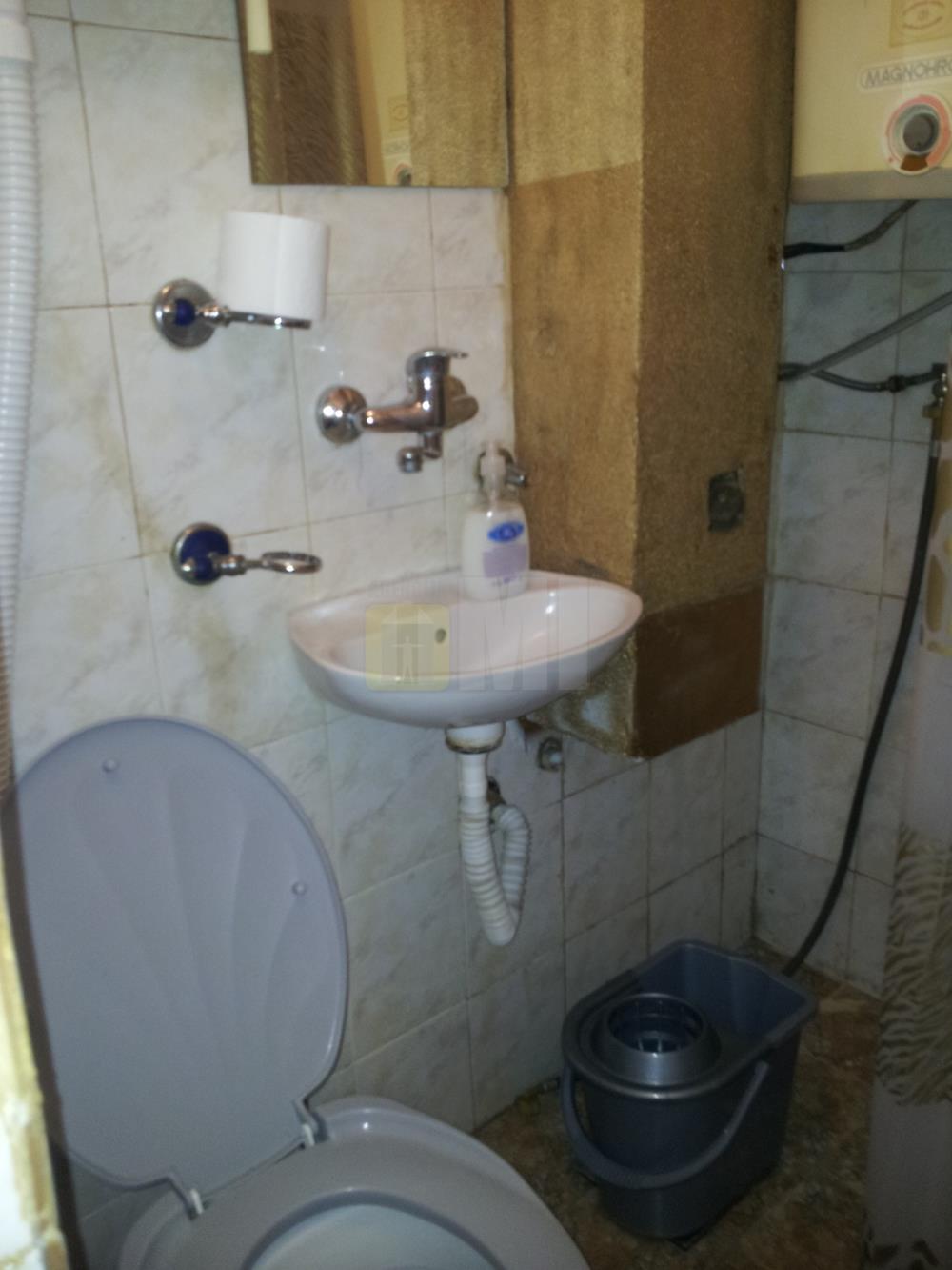 Zemun Polje , garsonjera, 22m, 11.000€
