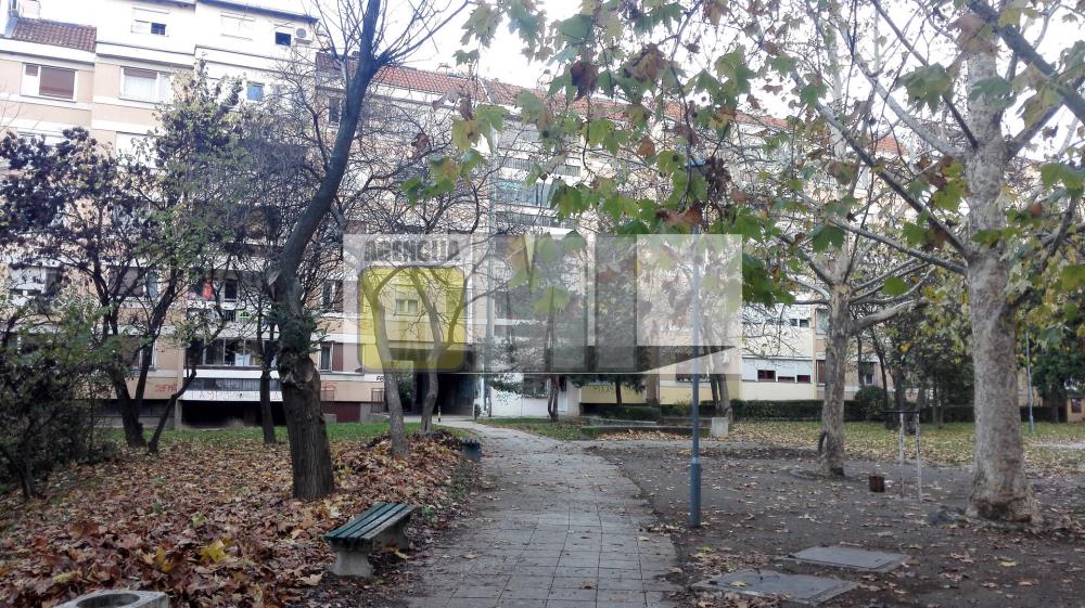 Zemun, Zagorska, 2.5, 79m2, Lođa, 1/6, uknjižen