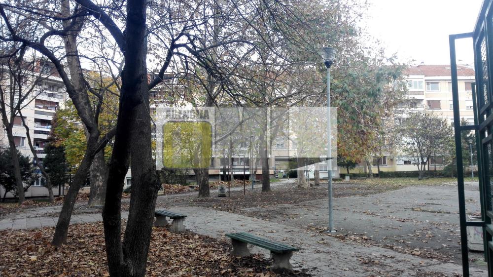 Zemun, Zagorska, 2.5, 79m2, Lođa, 1/6, uknjižen