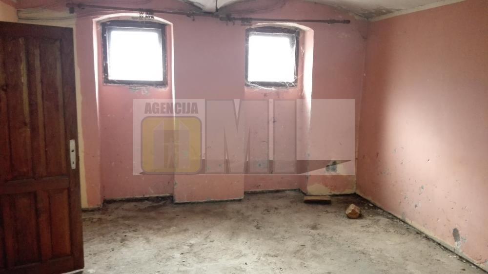 Zemun-Centar, Vukova, 140m2+podrum+potkrovlje