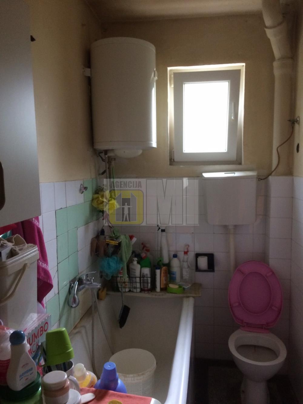 Zemun,Novi grad, Krajiška,3 stana +lokal=156m,