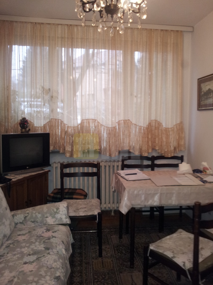 Zvezdara, M Rakića, vpr, 2,5